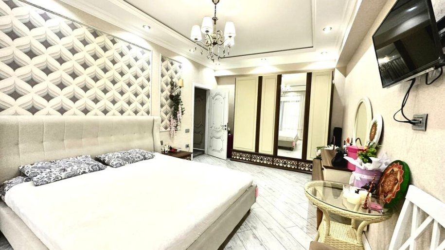 Satılır 4 otaqlı yeni tikili, 158 m², Nəsimi-5