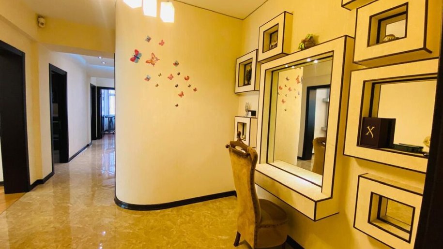 Satılır 3 otaqlı yeni tikili, 113 m², Xətai m.-8