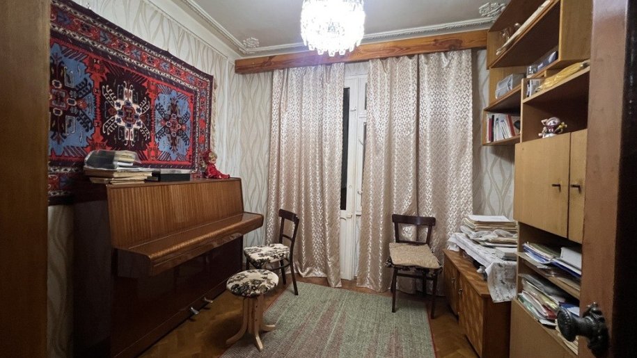 Satılır 4 otaqlı köhnə tikili, 90 m², Əhmədli m.-2
