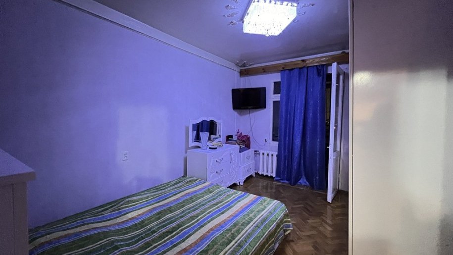 Satılır 4 otaqlı köhnə tikili, 90 m², Əhmədli m.-4