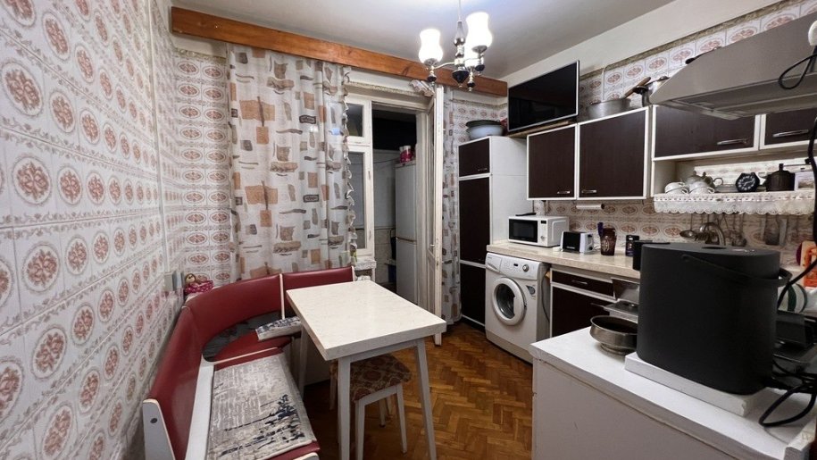 Satılır 4 otaqlı köhnə tikili, 90 m², Əhmədli m.-8