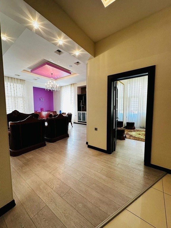 Satılır 3 otaqlı yeni tikili, 130 m², Xətai m.-2
