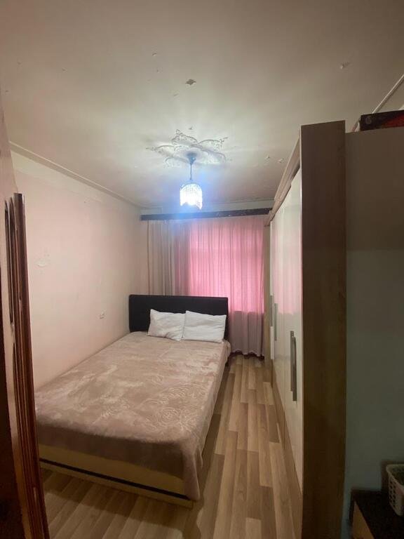Satılır 2 otaqlı köhnə tikili, 52 m², Bakıxanov (Razin)-3