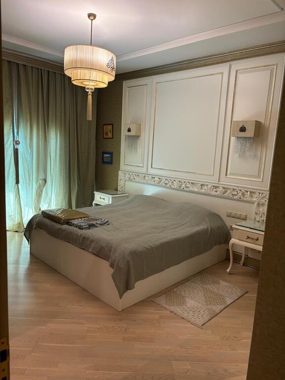Kirayə verilir 4 otaqlı yeni tikili, 250 m², İçərişəhər m.-1