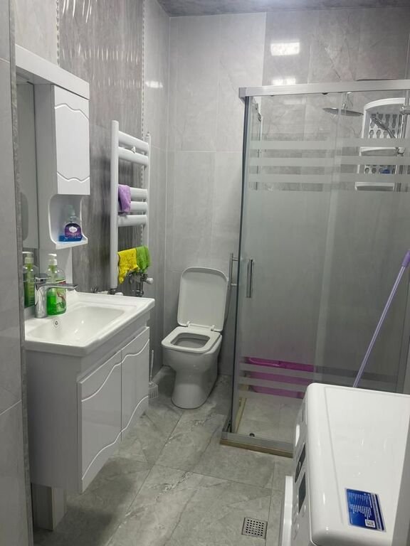 Kirayə verilir 2 otaqlı yeni tikili, 65 m², 28 May m.-14