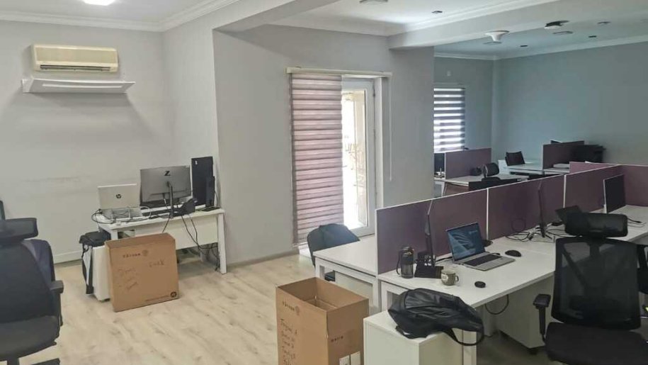 150 m<sup>2</sup> ofis icarəyə verilir, Gənclik m.-6