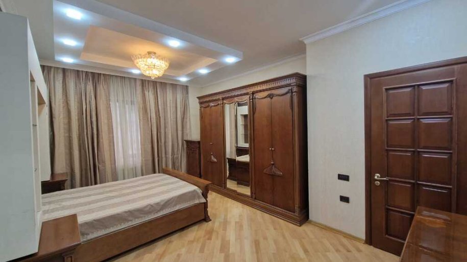 Satılır 4 otaqlı yeni tikili, 176 m², Nəriman Nərimanov m.-8