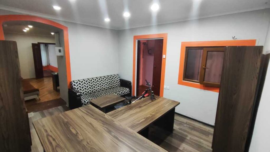 65 m<sup>2</sup> ofis icarəyə verilir, İçərişəhər m.-4