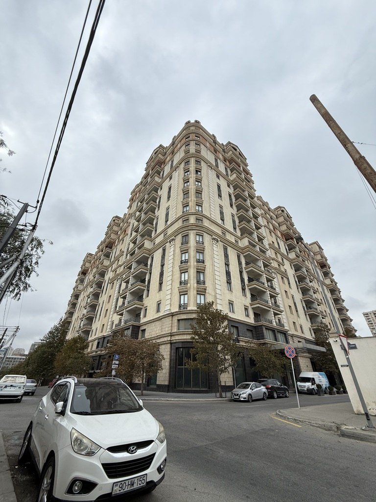 Satılır 4 otaqlı yeni tikili, 215 m², Nizami m.-2