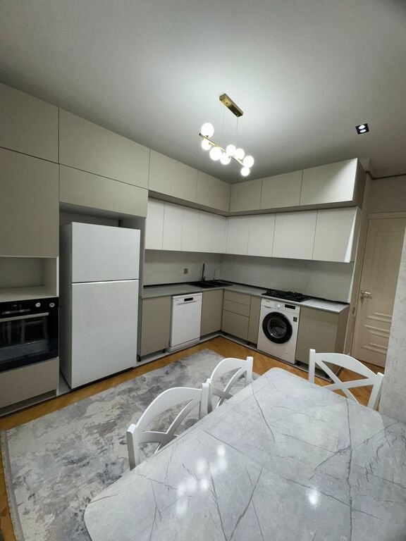 Satılır 2 otaqlı yeni tikili, 90 m², 8 noyabr-6