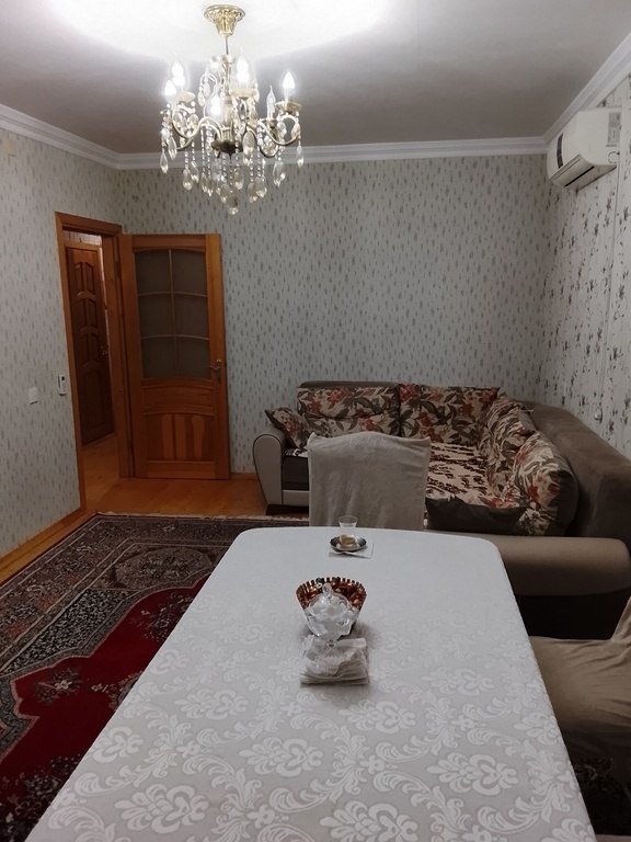 Satılır 3 otaqlı köhnə tikili, 90 m², Elmlər Akademiyası m.-1