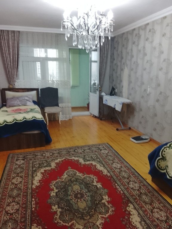Satılır 3 otaqlı köhnə tikili, 90 m², Elmlər Akademiyası m.-3