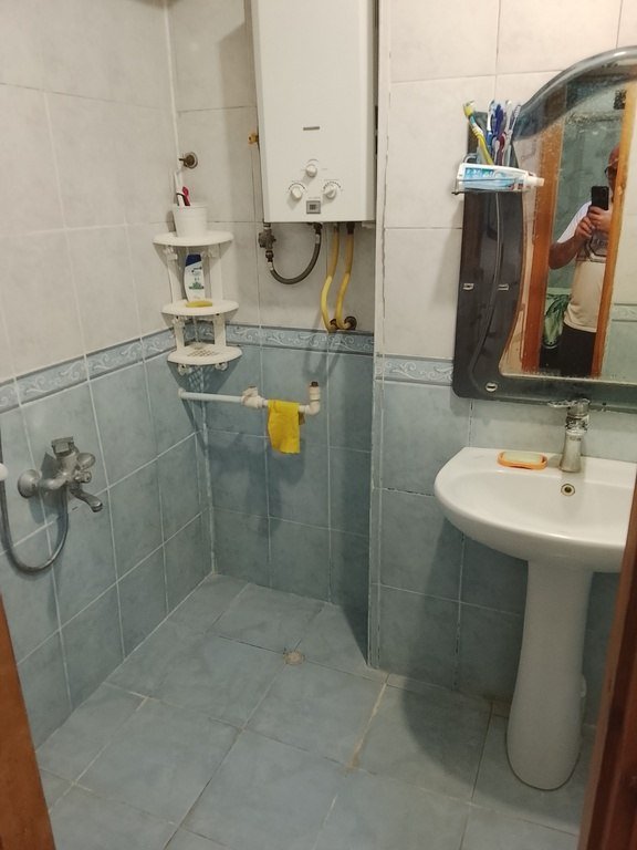 Satılır 3 otaqlı köhnə tikili, 90 m², Elmlər Akademiyası m.-11
