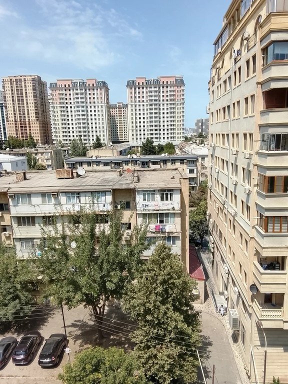 Satılır 3 otaqlı köhnə tikili, 90 m², Elmlər Akademiyası m.-16