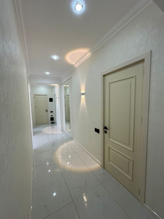 Satılır 3 otaqlı yeni tikili, 122 m², Azadlıq Prospekti m.-3