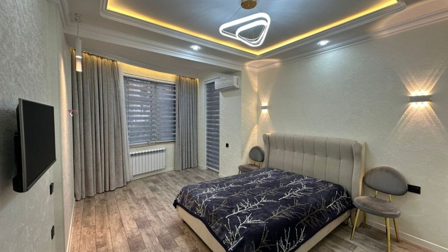 Satılır 3 otaqlı yeni tikili, 122 m², Azadlıq Prospekti m.-4
