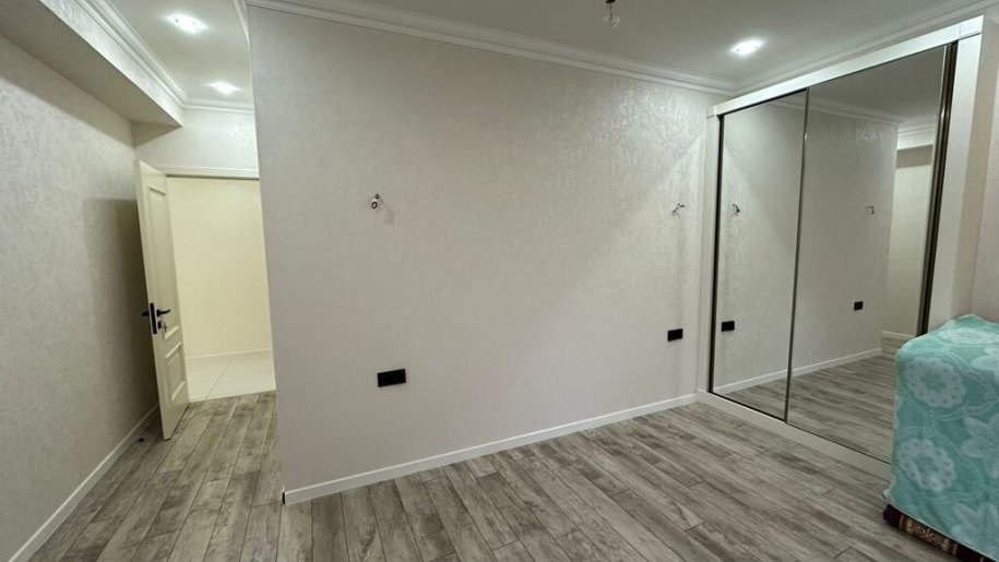 Satılır 3 otaqlı yeni tikili, 122 m², Azadlıq Prospekti m.-8