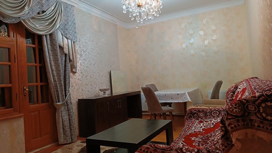 Kirayə verilir 2 otaqlı köhnə tikili, 68 m², Bakıxanov (Razin)-3