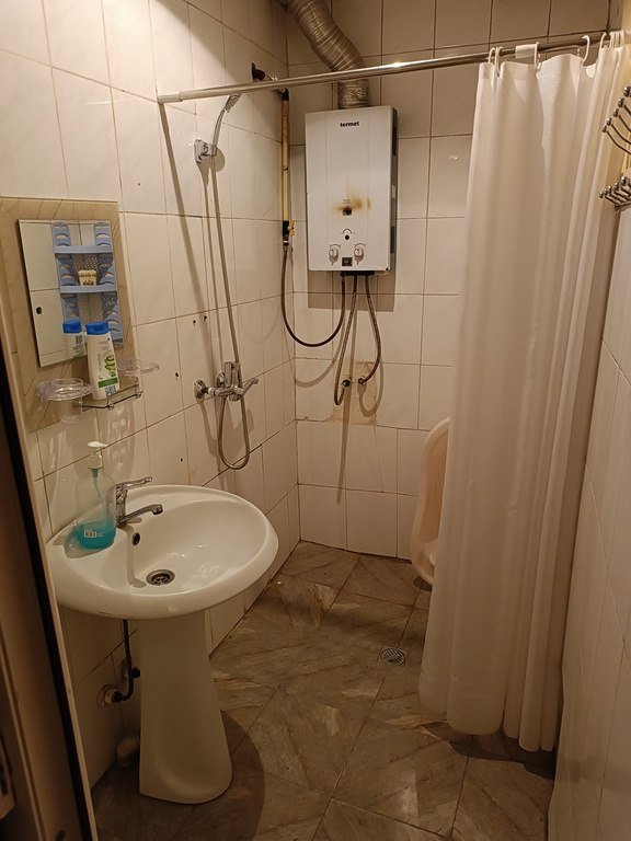 Kirayə verilir 2 otaqlı köhnə tikili, 68 m², Bakıxanov (Razin)-11