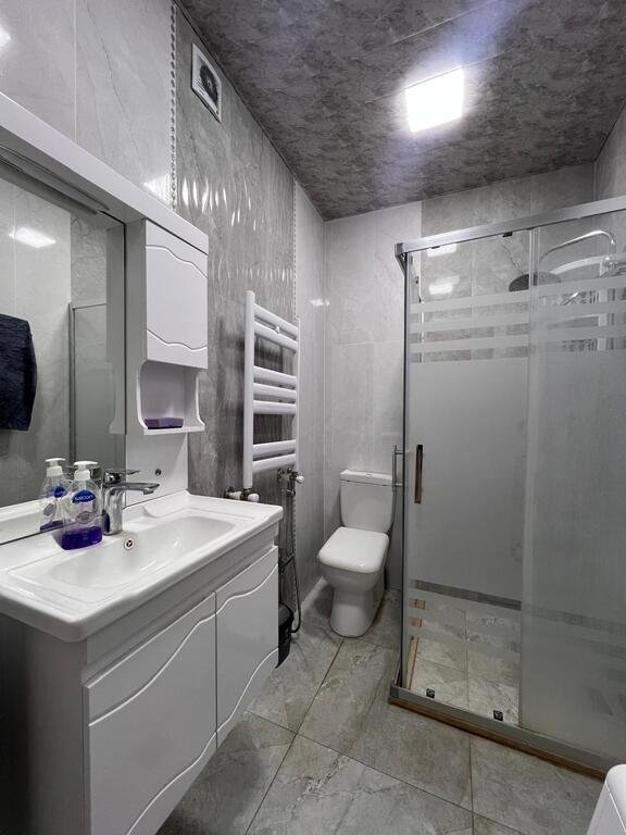 Kirayə verilir 2 otaqlı yeni tikili, 65 m², 28 May m.-10
