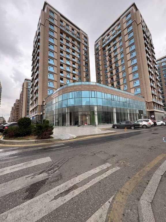 250 m<sup>2</sup> obyekt satılır, Nizami m.-1