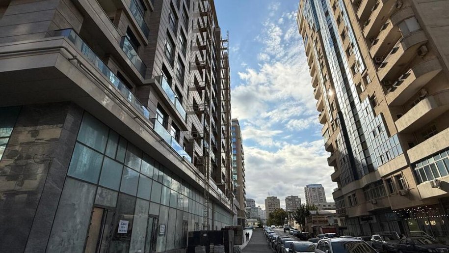 250 m<sup>2</sup> obyekt satılır, Nizami m.-2