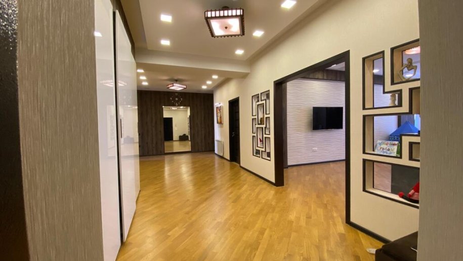 Satılır 3 otaqlı yeni tikili, 146 m², Gənclik m.-15