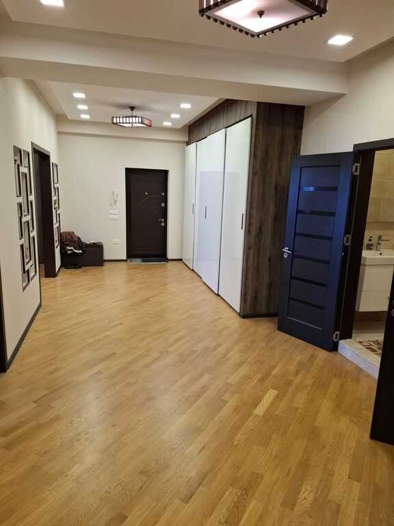 Satılır 3 otaqlı yeni tikili, 146 m², Gənclik m.-18