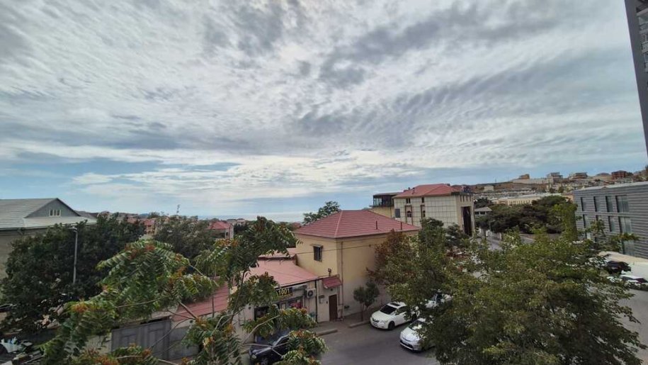 361 m<sup>2</sup> obyekt satılır, Səbail-8