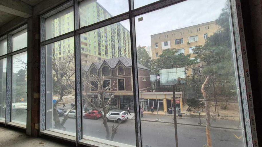 361 m<sup>2</sup> obyekt satılır, Səbail-12