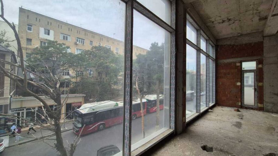 361 m<sup>2</sup> obyekt satılır, Səbail-14