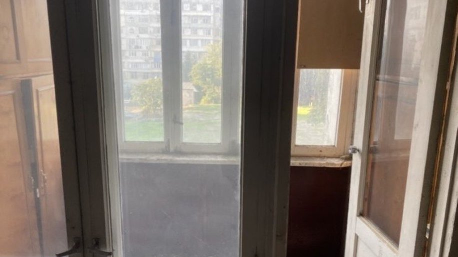 Satılır 2 otaqlı köhnə tikili, 65 m², 8-ci mikrorayon-5