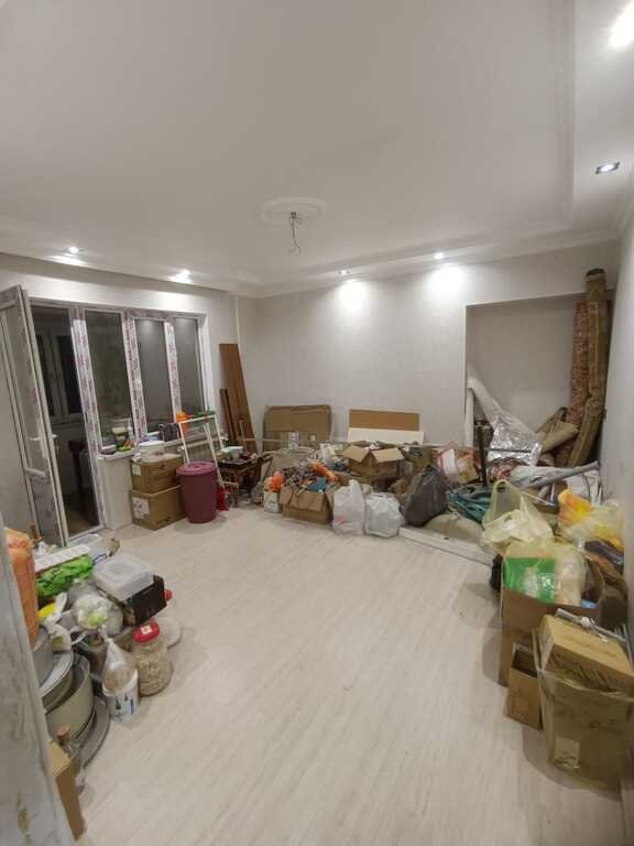 Satılır 4 otaqlı köhnə tikili, 100 m², Neftçilər m.-3