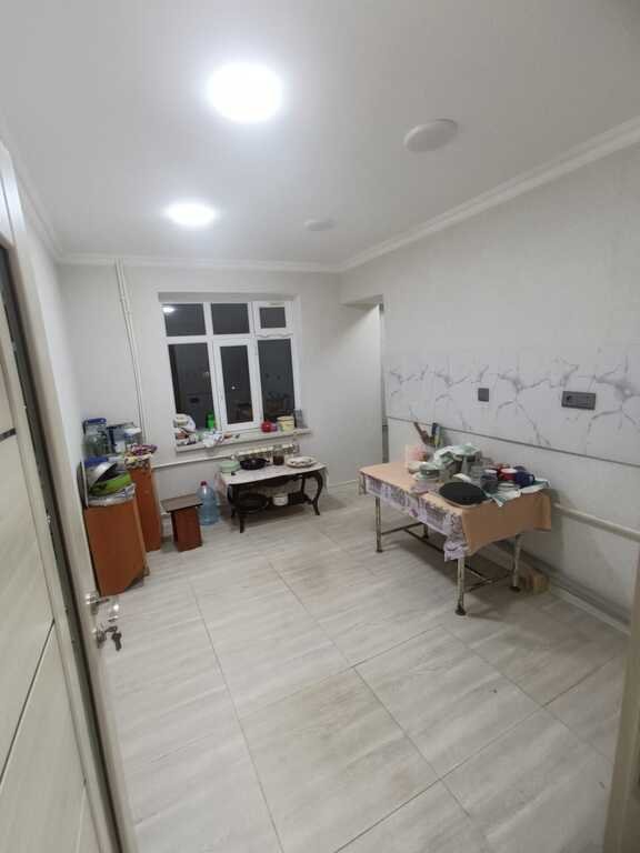 Satılır 4 otaqlı köhnə tikili, 100 m², Neftçilər m.-12