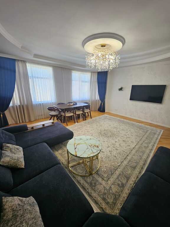 Satılır 3 otaqlı yeni tikili, 120 m², Nəsimi-1