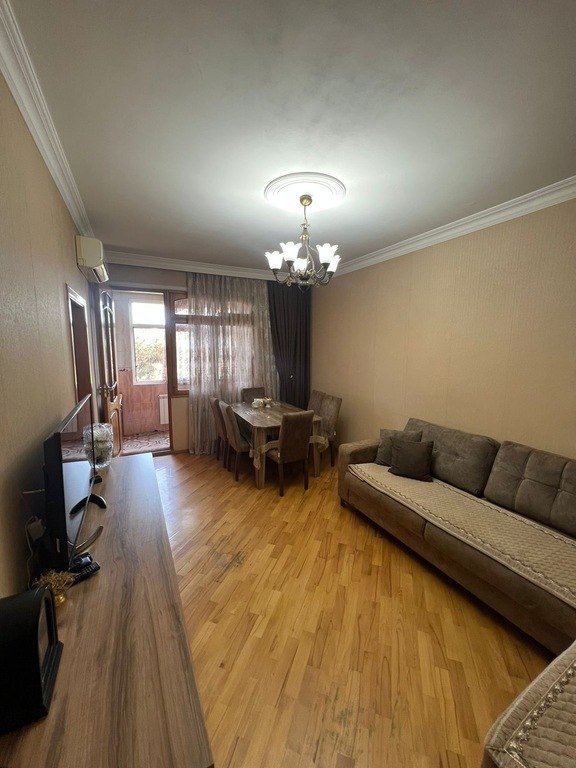 Satılır 2 otaqlı köhnə tikili, 55 m², Memar Əcəmi m.-2
