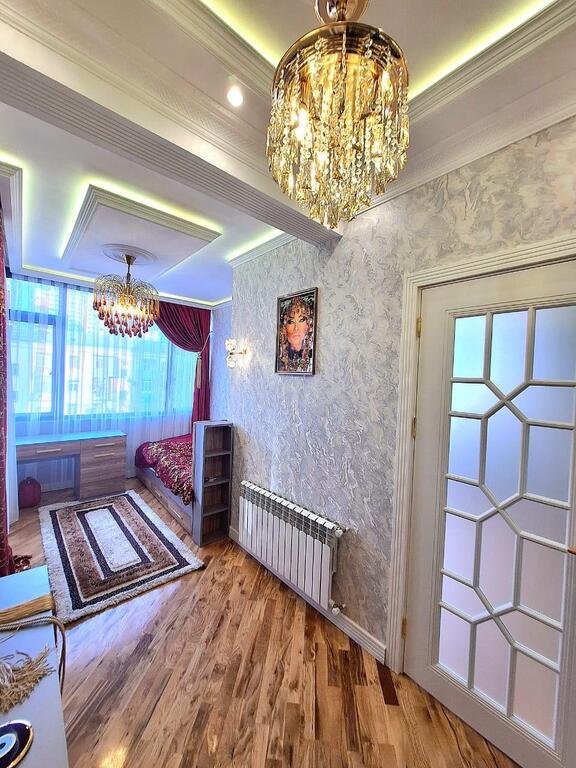 Satılır 3 otaqlı yeni tikili, 105 m², Qara Qarayev m.-3