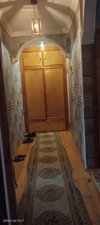 Satılır 3 otaqlı köhnə tikili, 100 m², Bakıxanov (Razin)-2