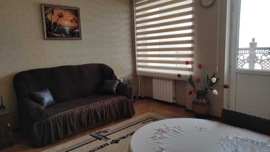 Kirayə verilir 2 otaqlı köhnə tikili, 60 m², İçərişəhər m.-7
