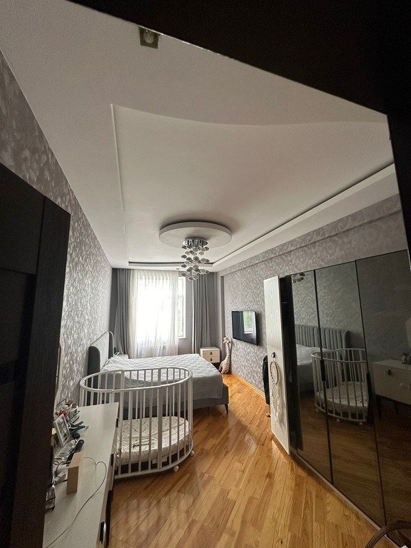 Satılır 4 otaqlı yeni tikili, 150 m², İnşaatçılar m.-5