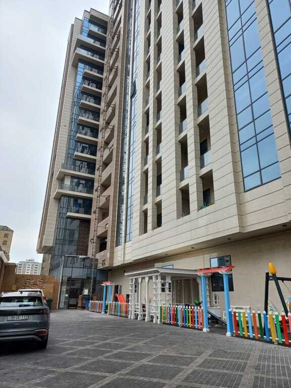 Satılır 3 otaqlı yeni tikili, 106 m², 28 May m.-3