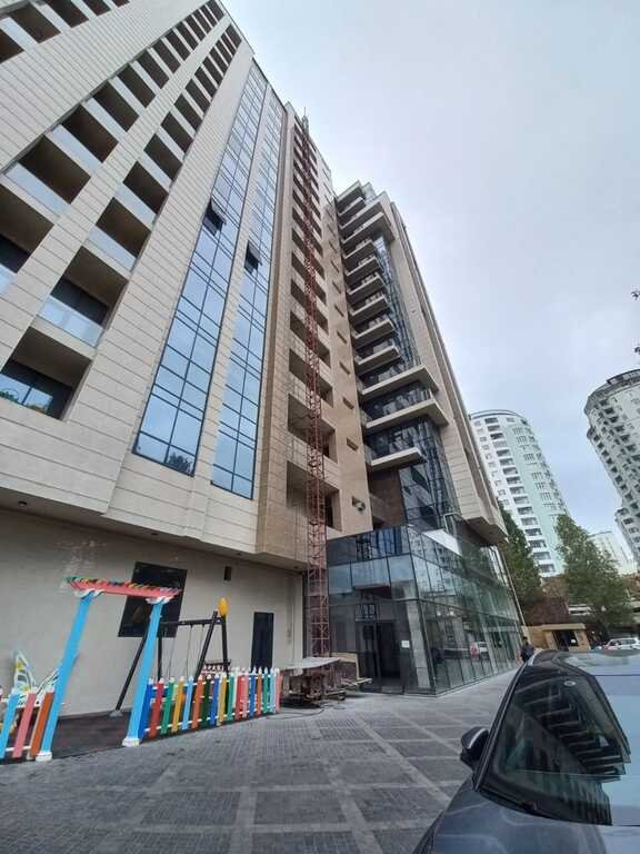 Satılır 3 otaqlı yeni tikili, 106 m², 28 May m.-9