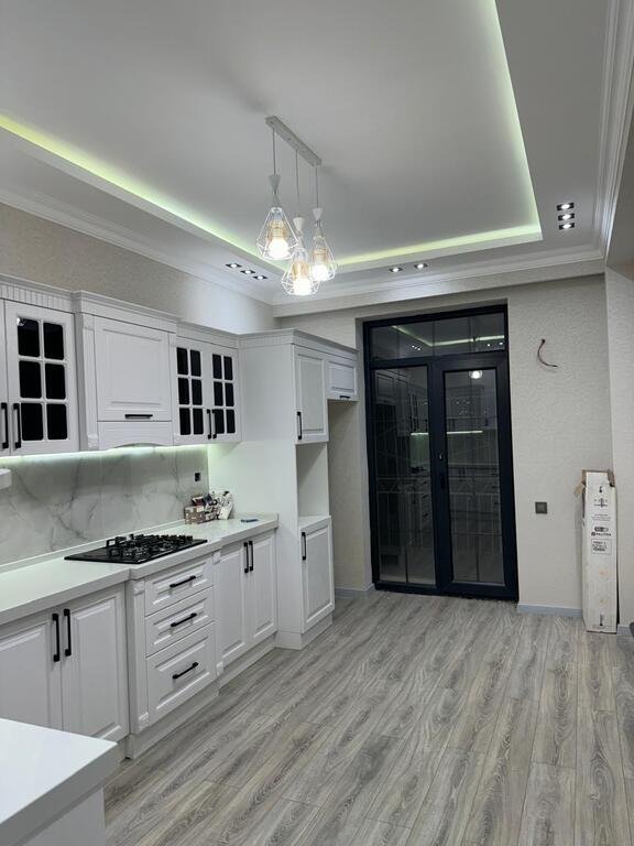 Satılır 3 otaqlı yeni tikili, 130 m², Qaraçuxur-4