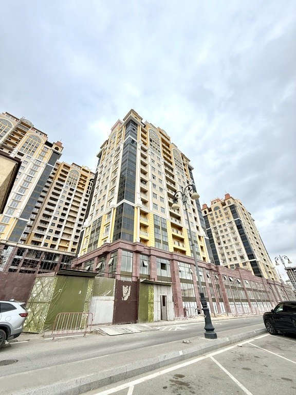 Satılır 3 otaqlı yeni tikili, 120.6 m², 28 May m.-1