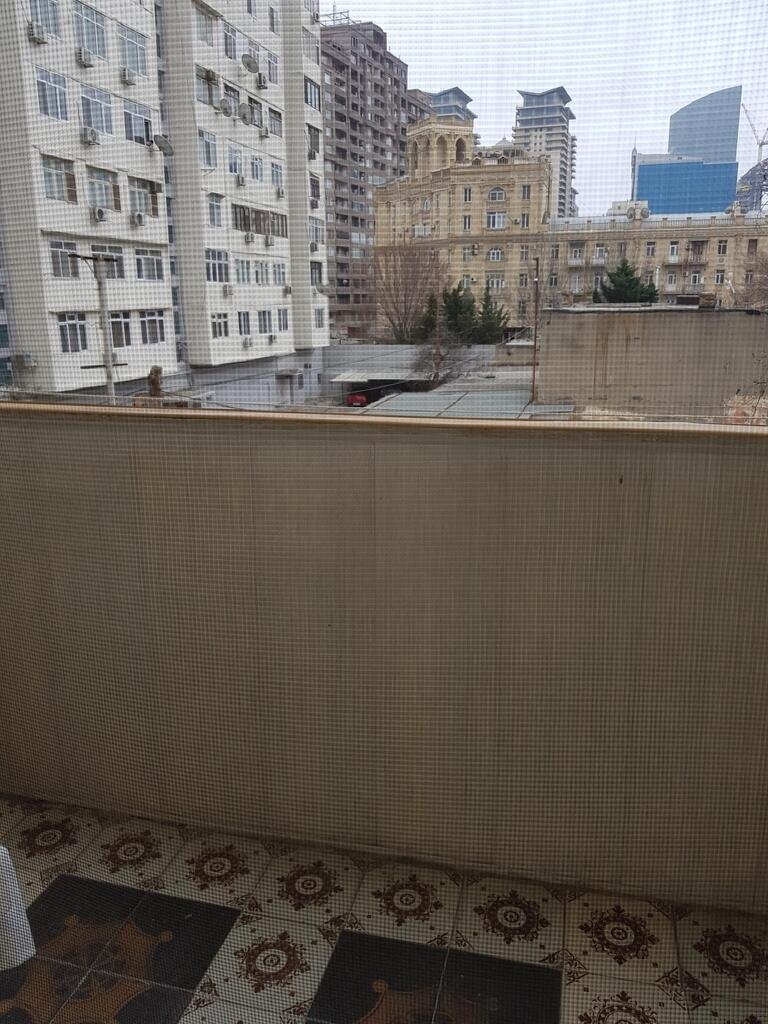 Satılır 3 otaqlı köhnə tikili, 64 m², 28 May m.-12