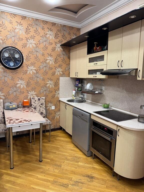 Kirayə verilir 4 otaqlı yeni tikili, 140 m², Nizami m.-12