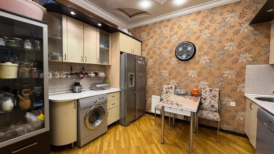 Kirayə verilir 4 otaqlı yeni tikili, 140 m², Nizami m.-13