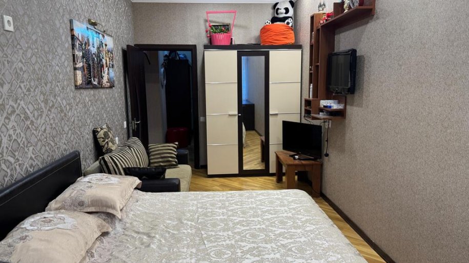 Kirayə verilir 4 otaqlı yeni tikili, 140 m², Nizami m.-15