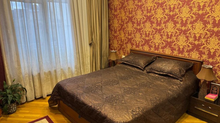 Kirayə verilir 4 otaqlı yeni tikili, 140 m², Nizami m.-18