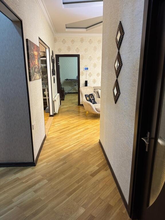 Kirayə verilir 4 otaqlı yeni tikili, 140 m², Nizami m.-23